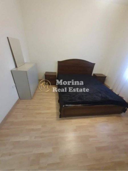 Tirane, jepet me qera shtepi 1+1 Kati 1, 65 m² 400 € (Selite/ Universiteti Marin Barleti)