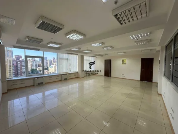 Tirane, jepet me qera zyre Kati 4, 120 m² 1.500 € (SHESHI WILLSON)