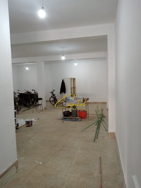 Tirane, jepet me qera ambjent biznesi Kati 0, 140 m² 1.200 € (ALI DEMI)