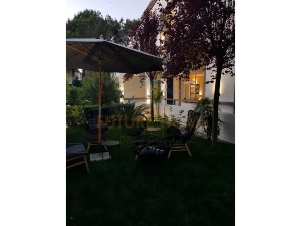 Durres, shitet 3 Katshe , 750.000 € (ura 1, Gjiri i Lalëzit.)