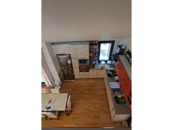 Durres, shitet apartament duplex 2+1+Ballkon Kati 10, 195 m² 205.000 € (durres stacioni i trenit)