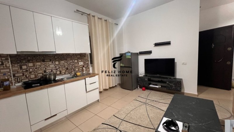 Tirane, jepet me qera apartament 1+1+Ballkon Kati 1, 73 m² 500 € (5 MAJI)