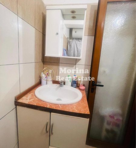 Tirane, jepet me qera shtepi 1+1 Kati 1, 55 m² 250 € (Qytet Studenti)