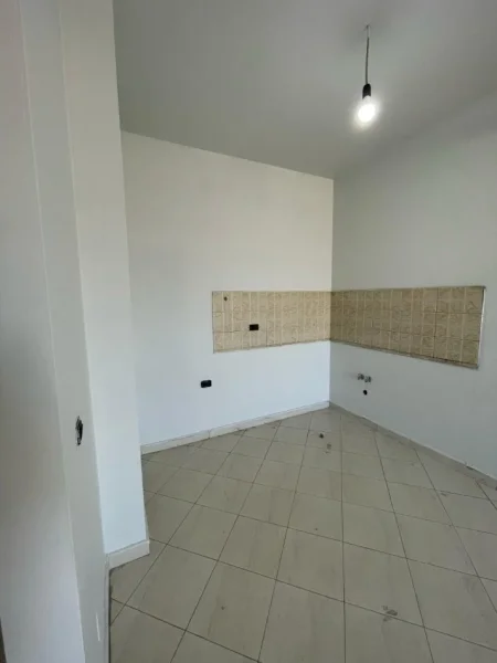 Tirane, shitet apartament 1+1 Kati 2, 66 m² 110.000 € (Rruga Dritan Hoxha)