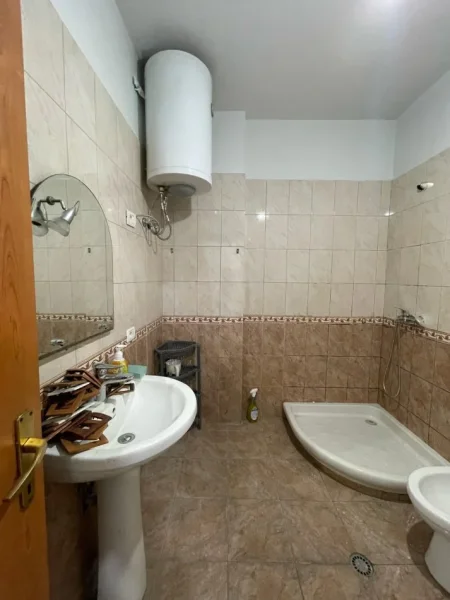 Tirane, shitet apartament 1+1 Kati 2, 66 m² 110.000 € (Rruga Dritan Hoxha)