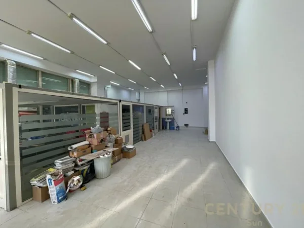 Tirane, shes ambjent biznesi , 189 m² 750.000 € (Kompleksit Delijorgji)