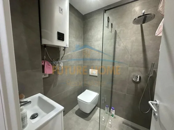 Durres, shitet apartament 1+1+Ballkon Kati 5, 64 m² 85.000 € (durres qender)