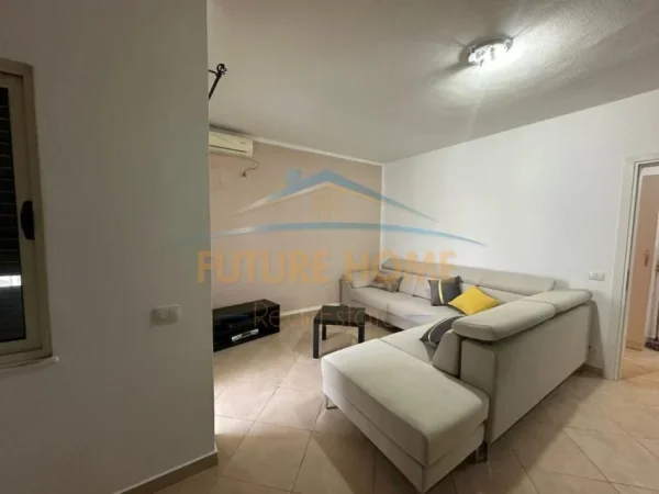 Durres, shitet apartament 1+1+Ballkon Kati 5, 64 m² 85.000 € (durres qender)