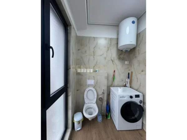 Tirane, shes apartament 1+1 , 69 m² 160.000 € (Kompleksi Arlis, Rruga e Dibres)