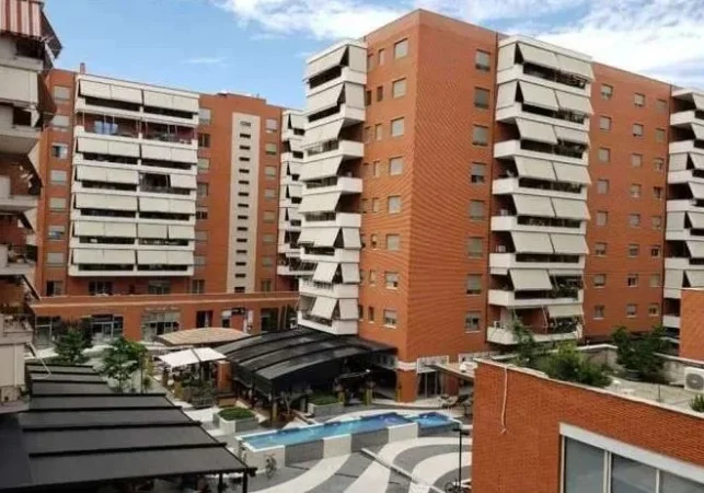 Tirane, shitet apartament 2+1 , 129 m² 355.000 € (Rruga e Kavajes)