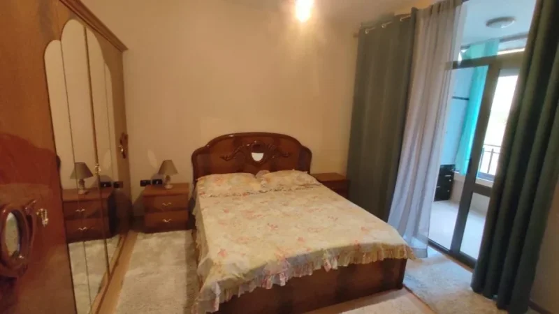 Tirane, jepet me qera apartament 2+1 Kati 2, 110 m² 700 € (SELVIA)