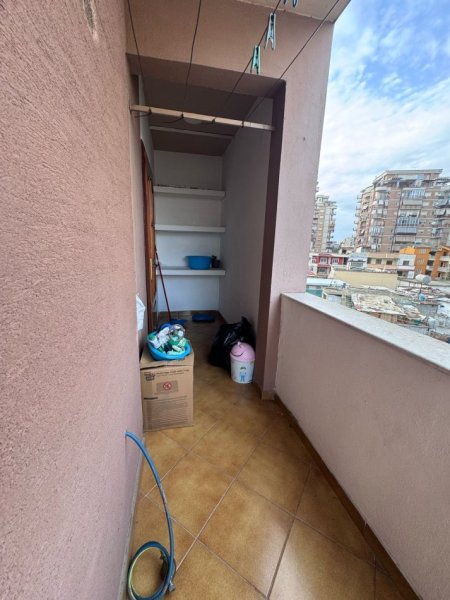 Tirane, jepet me qera apartament 1+1+Ballkon Kati 4, 70 m² 400 € (don bosko prapa vizion+)