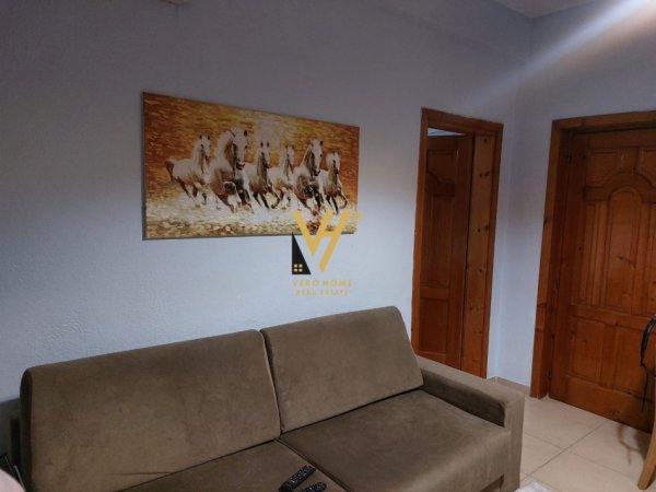 Tirane, jepet me qera apartament 1+1+Ballkon Kati 2, 65 m² 400 € (5 MAJI)