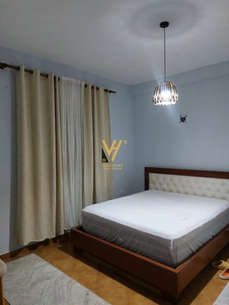 Tirane, jepet me qera apartament 1+1+Ballkon Kati 2, 65 m² 400 € (5 MAJI)