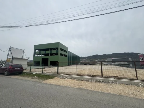 JEPET ME QERA TOKE 2000M2 ( VORE-MUCAJ )