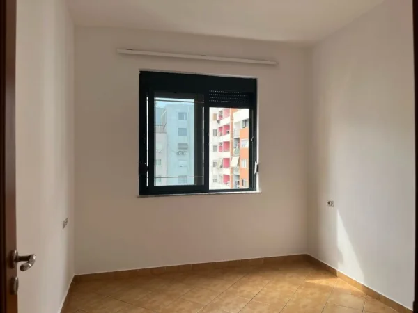Tirane, shitet apartament Kati 4, 82 m² 110.000 € (Astir)