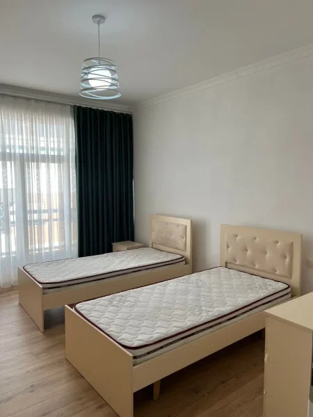 Tirane, jepet me qera apartament 2+1 Kati 5, 80 m² 400 € (Fresk)