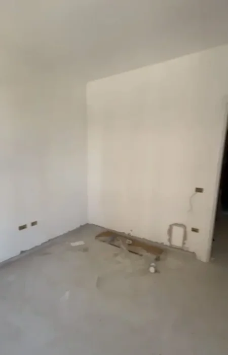 Tirane, shitet apartament 1+1 Kati 3, 53 m² 660.000 € (Prane QTU)