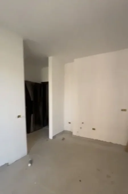Tirane, shitet apartament 1+1 Kati 3, 53 m² 660.000 € (Prane QTU)
