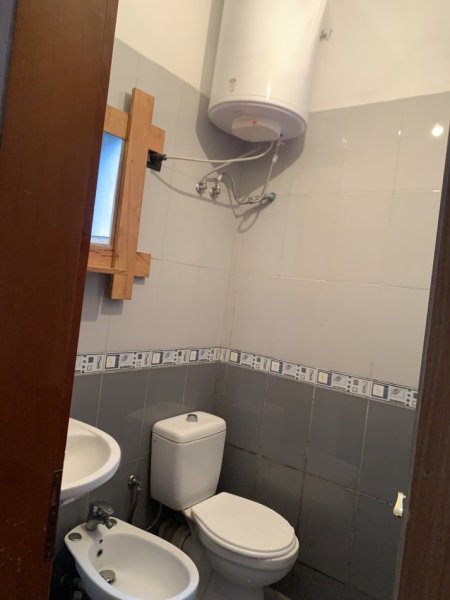 Tirane , jepet me qera apartament 1+1 , 50 m² 300 €