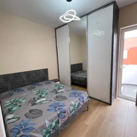 Tirane, shitet apartament 2+1+Ballkon , 88 m² 141.000 € (Rruga Dritan Hoxha)