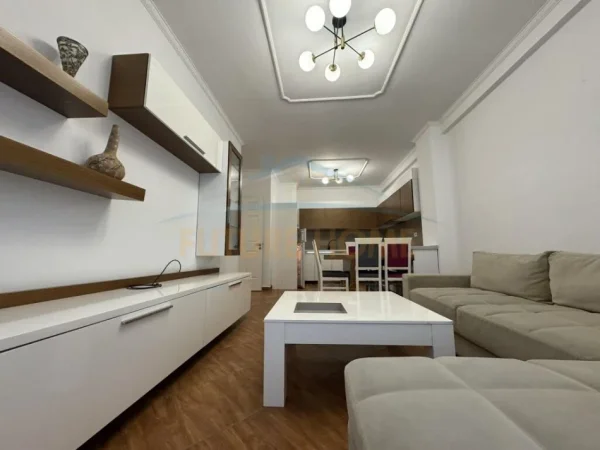 0683487469. Tirane, jepet me qera apartament 2+1+Ballkon Kati 8, 100 m² 550 € (Prane Rotondos Astir)