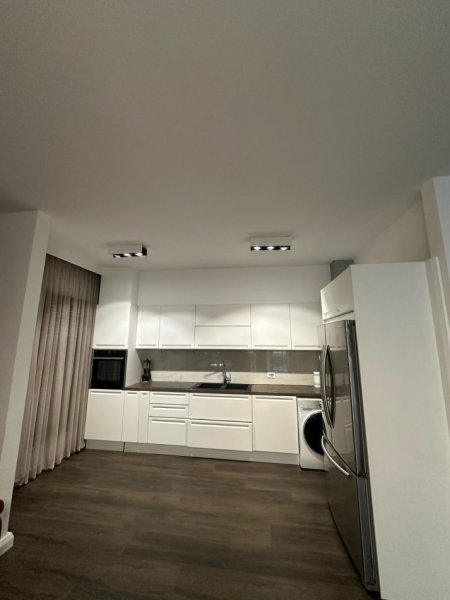 Tirane, shitet apartament 2+1+Ballkon Kati 5, 129 m² 355.000 € (Kompleksi Delijorgji)