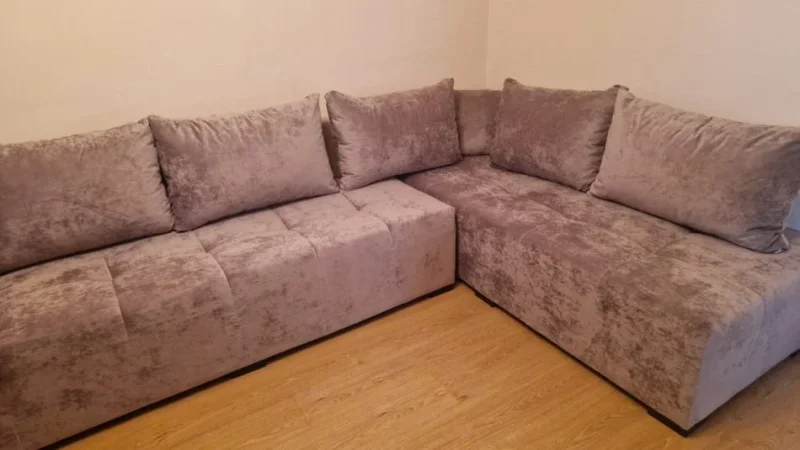 Tirane, jepet me qera apartament 2+1+Aneks+Ballkon Kati 1, 80 m² 550 € (oxhaku)