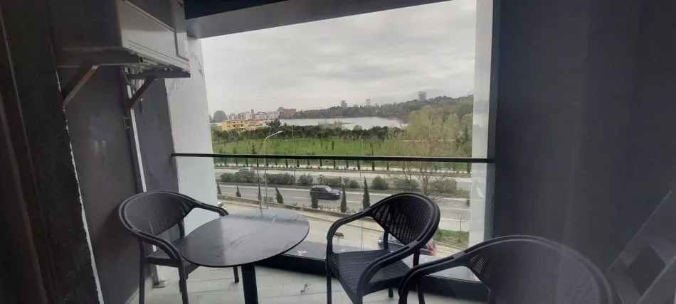 Tirane, jepet me qera apartament 2+1+Ballkon Kati 3, 100 m² 
