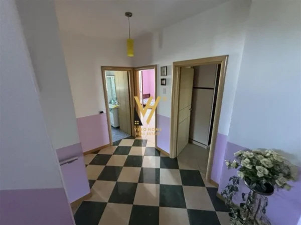 Tirane, shitet Vile 3 Katshe Kati 0, 300 m² 480.000 € (MARIKAJ)