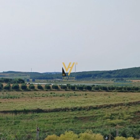 Elbasan, shitet toke bujqesore , 7.650 m² 115.000 € (BELSH)