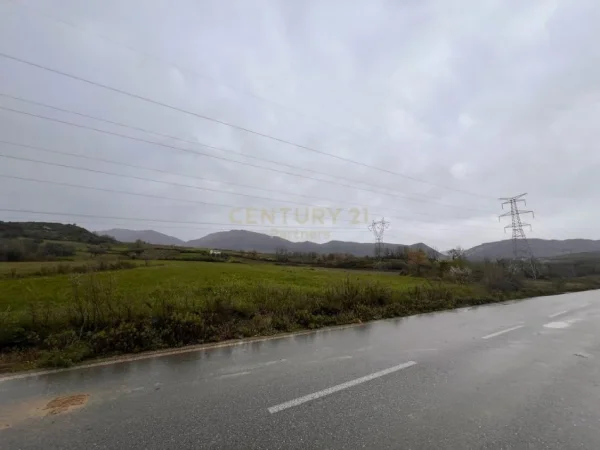 Tirane, shes toke , 11.354 m² 965.090 € (EQUOS RESORT)