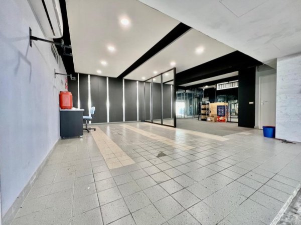 Tirane, jap me qera apartament 2+1+Aneks+Ballkon Kati 2, 193 m² 1.500 € (KOPSHTI BOTANIK)