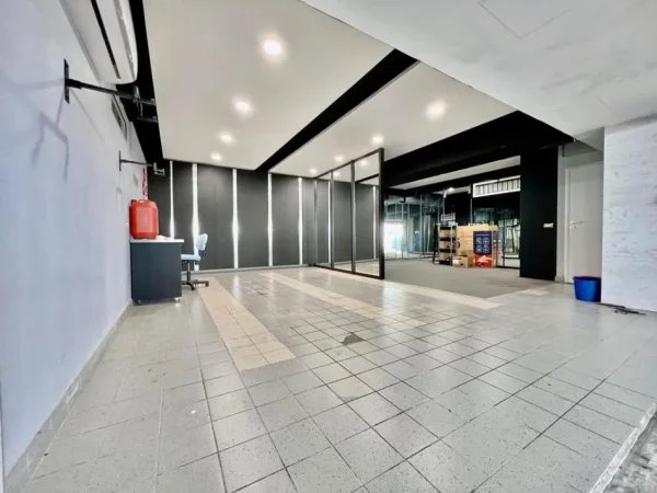 Tirane, jap me qera apartament 2+1+Aneks+Ballkon Kati 2, 193 m² 1.500 € (KOPSHTI BOTANIK)