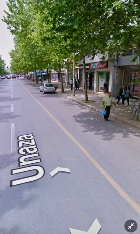 Tirane, shitet lokal Kati 0, 72 m² 640.000 € (Bulevardi Gjergj Fishta afer Gjykates)