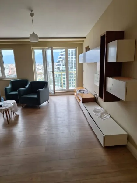 Tirane, shes apartament 3+1+Ballkon Kati 9, 159 m² 280.000 € (Kopshti botanik)