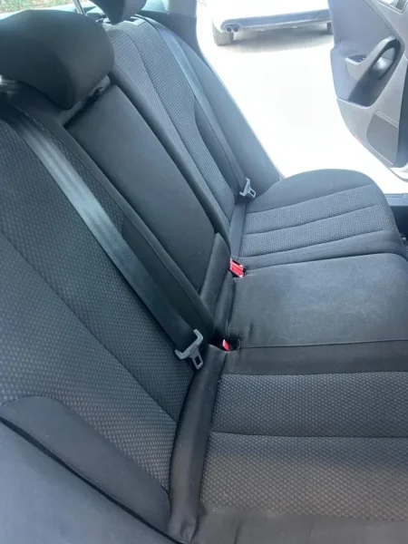 Tirane, shes Pasat Nafte, gri metalizato automatik Kondicioner 250.000 km 3.500 €