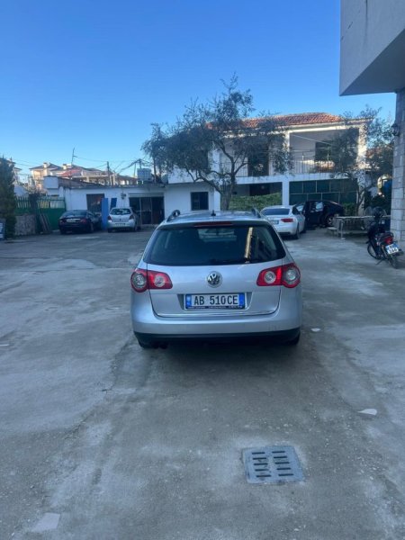 Tirane, shes Pasat Nafte, gri metalizato automatik Kondicioner 250.000 km 3.500 €