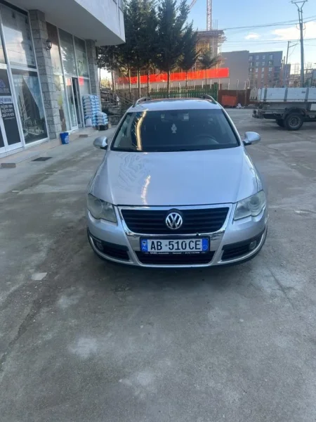 Tirane, shes Pasat Nafte, gri metalizato automatik Kondicioner 250.000 km 3.500 €