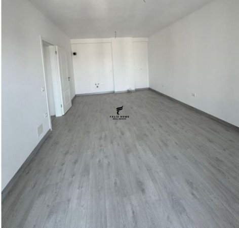 Tirane, jepet me qera magazine Kati 2, 180 m² 350 € (LAPRAKE)
