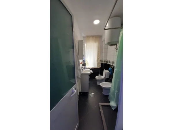 Tirane, shitet apartament 1+1 Kati 2, 65 m² 125.000 € (Oxhaku)