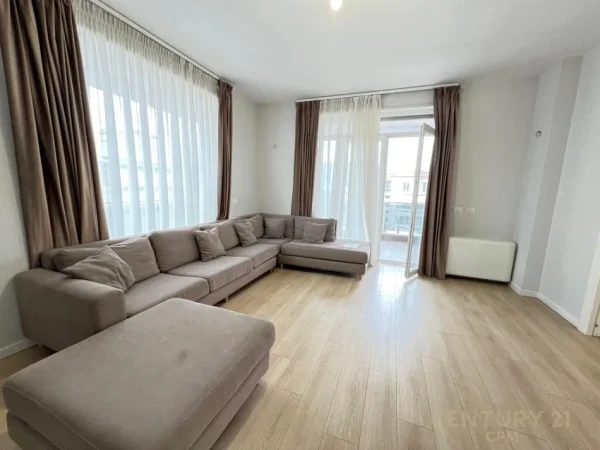 Tirane, jepet me qera apartament 3+1+Aneks+Ballkon Kati 3, 145 m² 1.100 € (Kopshti Botanik)