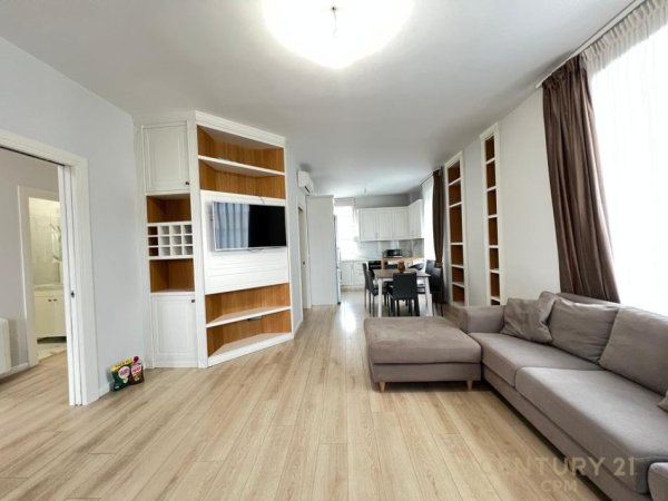 Tirane, jepet me qera apartament 3+1+Aneks+Ballkon Kati 3, 145 m² 1.100 € (Kopshti Botanik)