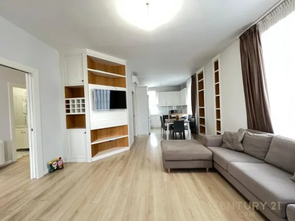 Tirane, jepet me qera apartament 3+1+Aneks+Ballkon Kati 3, 145 m² 1.100 € (Kopshti Botanik)