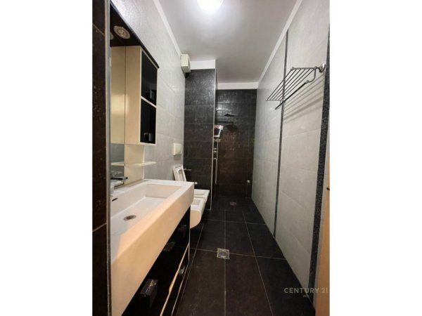 Tirane, shes apartament 2+1+Aneks+Ballkon Kati 11, 134 m² 350.000 € (Bulevardi Zogu i Pare)