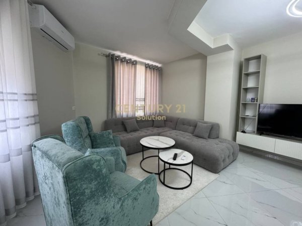 Tirane, jepet me qera apartament 2+1+Aneks+Ballkon Kati 6, 100 m² 800 € (Mine Peza)