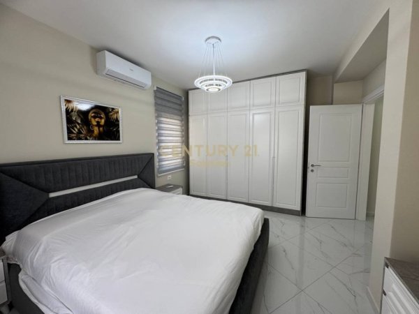 Tirane, jepet me qera apartament 2+1+Aneks+Ballkon Kati 6, 100 m² 800 € (Mine Peza)