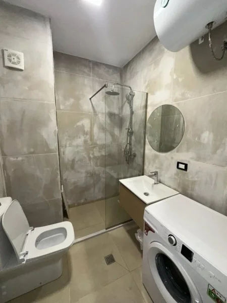 Durres, shes apartament 2+1+Ballkon Kati 2, 119.000 € (Iliria,Plazh)