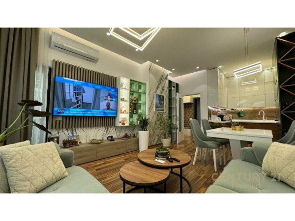 Tirane, jepet me qera apartament 1+1+Aneks+Ballkon Kati 2, 64 m² 800 € (Square 21)