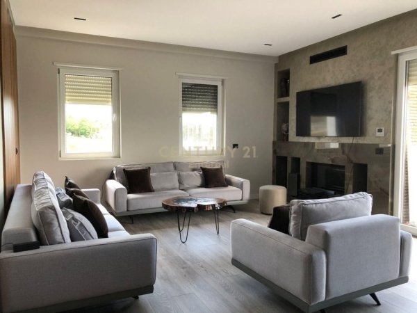 Tirane, jepet me qera apartament 2+1+Aneks+Ballkon Kati 2, 144 m² 1.400 € (Secret Garden)